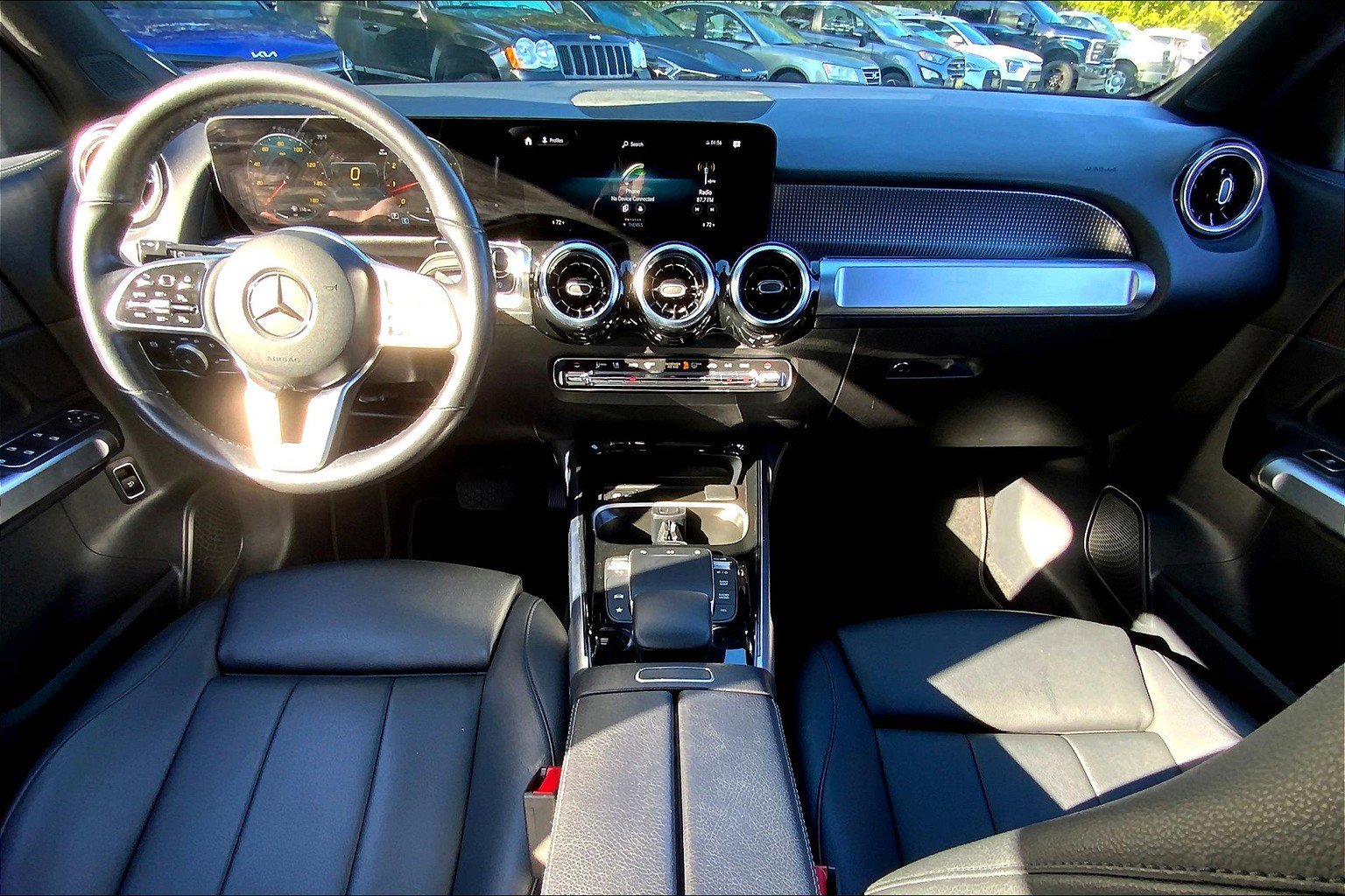 Used 2023 Mercedes-Benz GLB 250 4MATIC image 18