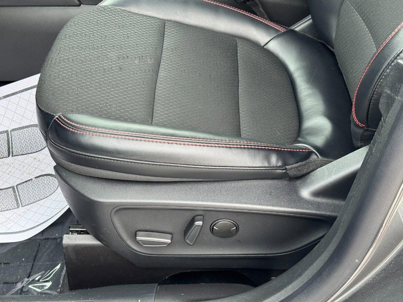 Used 2025 Ford Escape ST-Line image 25