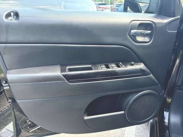 Used 2014 Jeep Patriot Sport AWD/4WD image 19