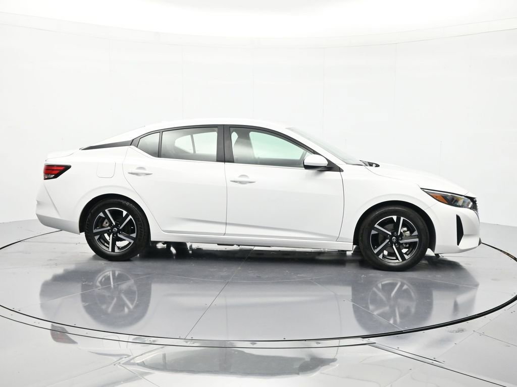 Certified 2024 Nissan Sentra SV FWD image 4