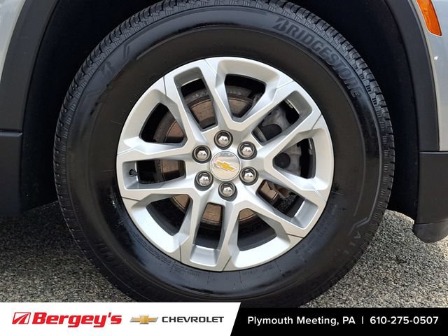 Certified 2023 Chevrolet Traverse LS AWD/4WD image 10