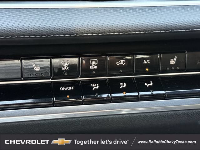 Used 2025 Chevrolet Equinox LT FWD image 19