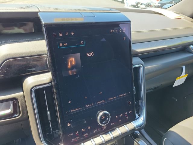 New 2026 GMC Yukon Elevation w/ Elevation Premium Package AWD/4WD image 28