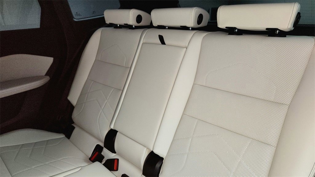 New 2026 BMW X1 xDrive28i w/ Technology Package image 14