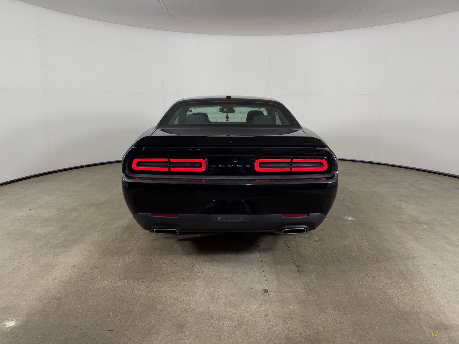 Used 2019 Dodge Challenger SXT w/ Blacktop Package AWD/4WD image 9