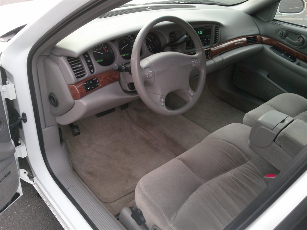 Used 2000 Buick Le Sabre Custom w/ Prestige Opt Pkg image 24