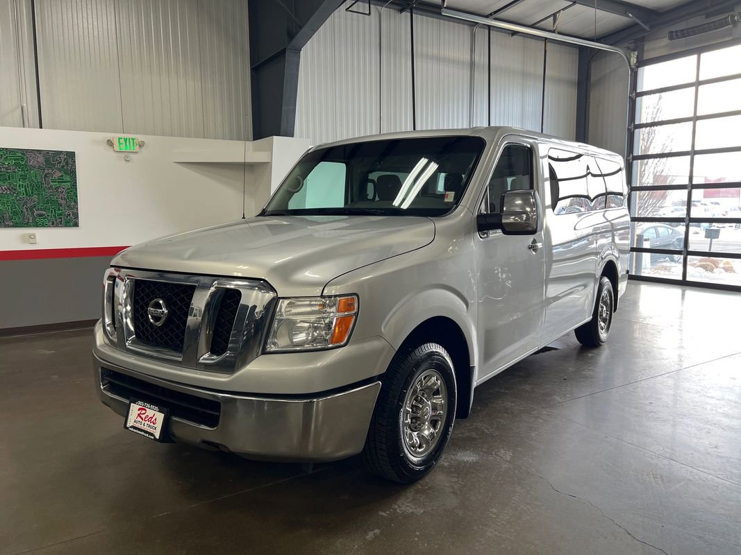 Used 2017 Nissan NV 3500 SV image 7