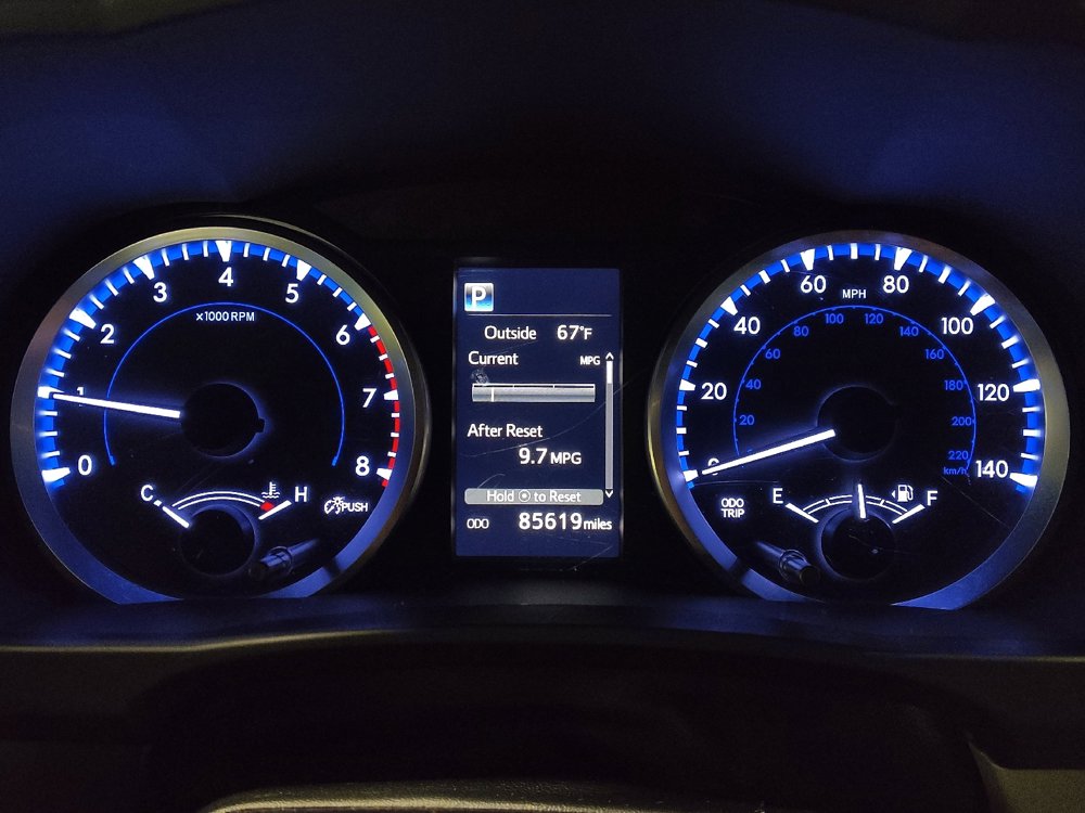 Used 2018 Toyota Highlander LE image 23