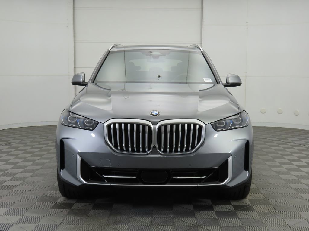 Certified 2026 BMW X5 sDrive40i w/ Parking Assistance Package RWD image 3