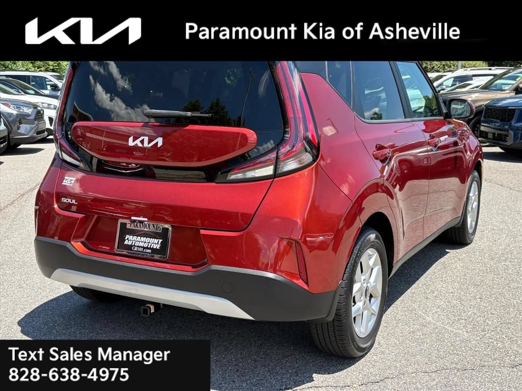 Certified 2023 Kia Soul LX w/ LX Technology Package FWD image 6