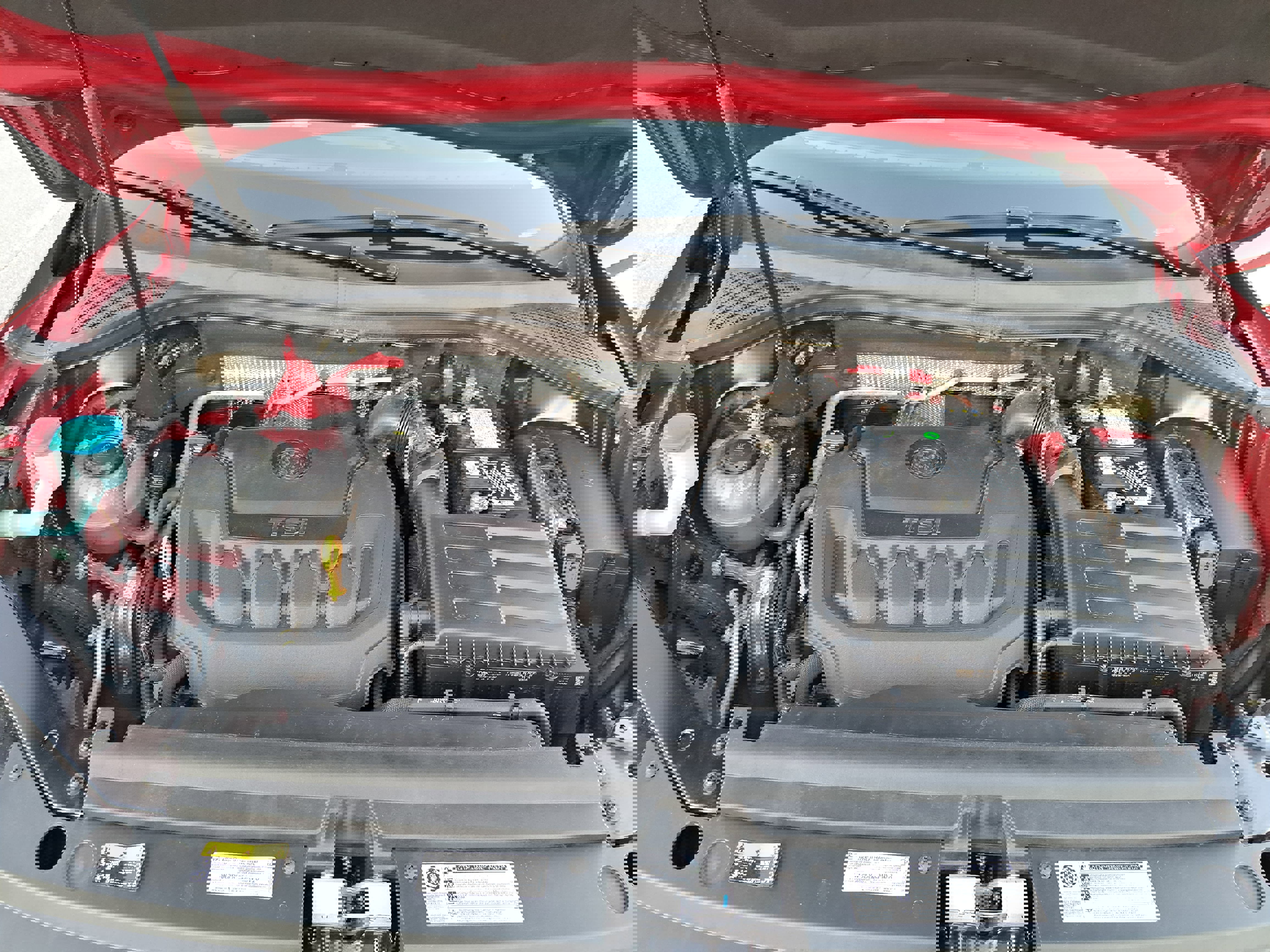 Certified 2019 Volkswagen Tiguan SE w/ Panoramic Sunroof Package image 29