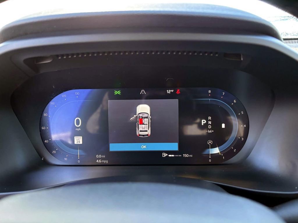 New 2025 Volvo XC40 B5 Plus w/ Protection Package Premier image 15