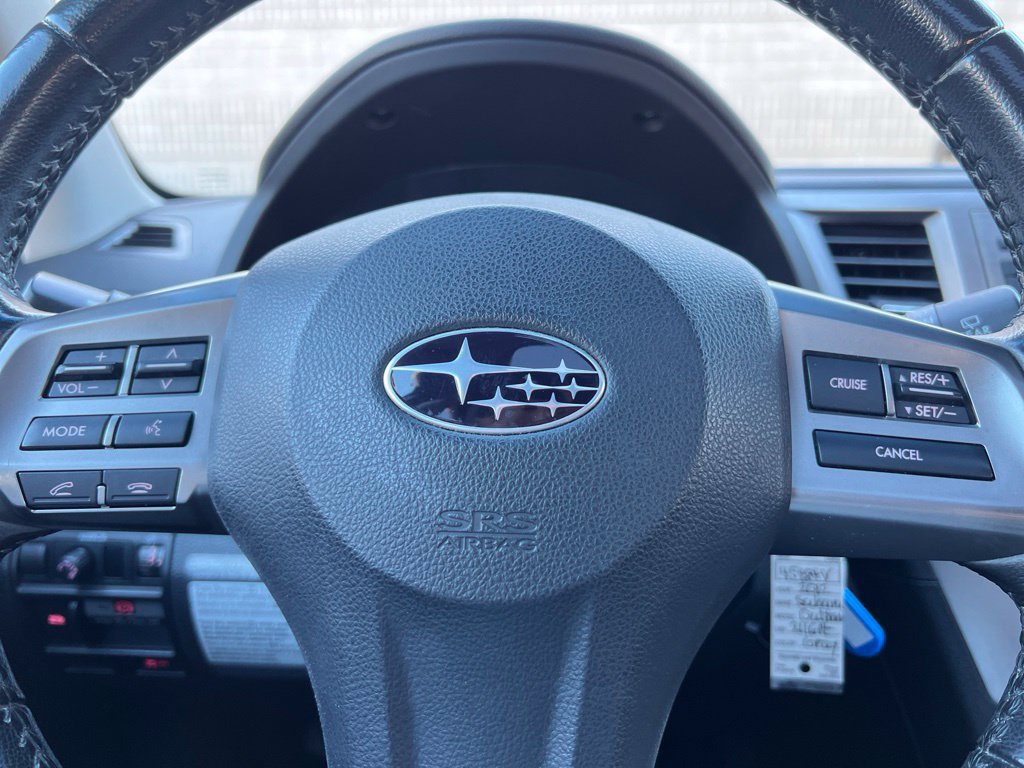 Used 2012 Subaru Outback 3.6R Limited w/ Moonroof Pkg AWD/4WD image 32