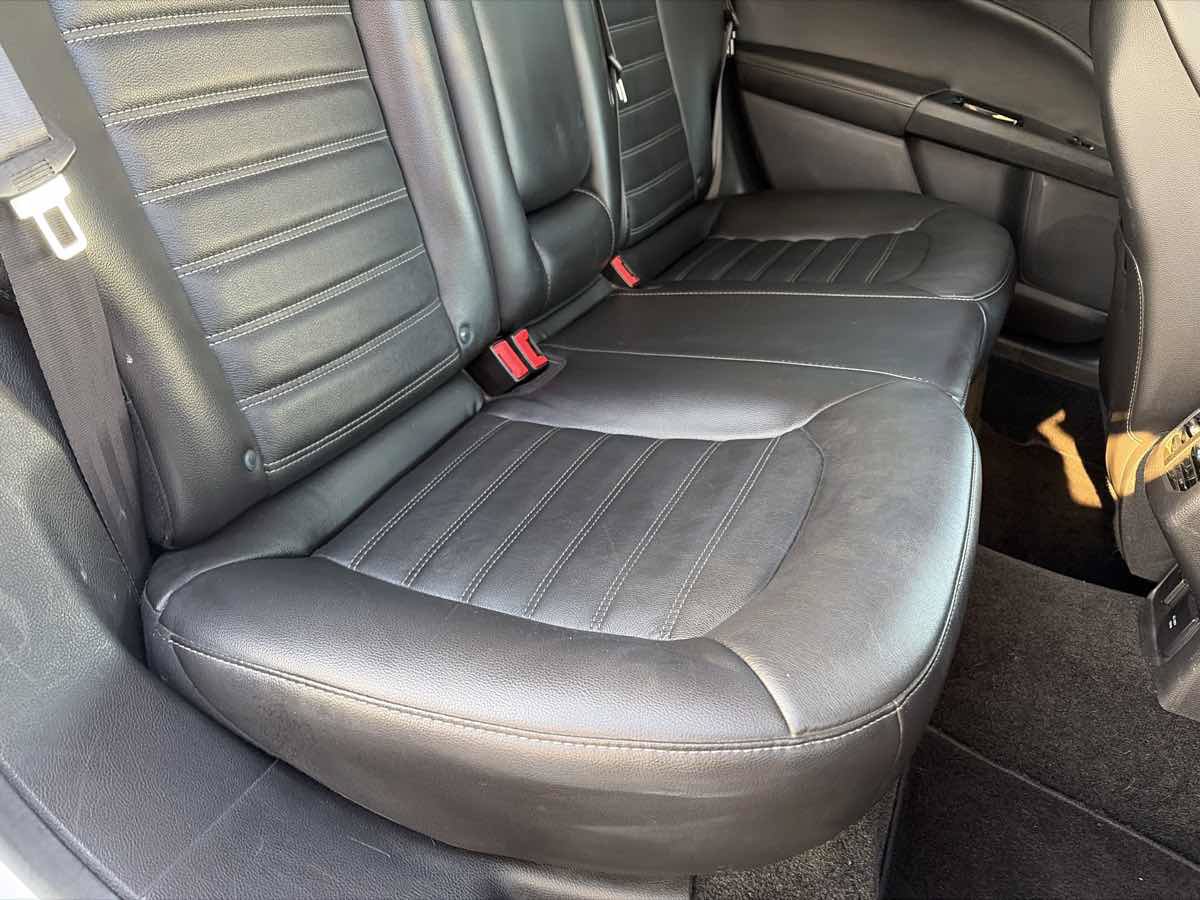 Used 2015 Ford Fusion SE w/ Equipment Group 502A FWD image 23