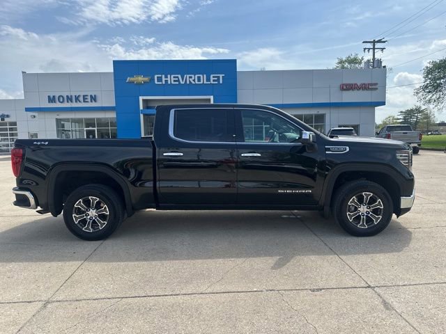 Used 2026 GMC Sierra 1500 SLT AWD/4WD image 2