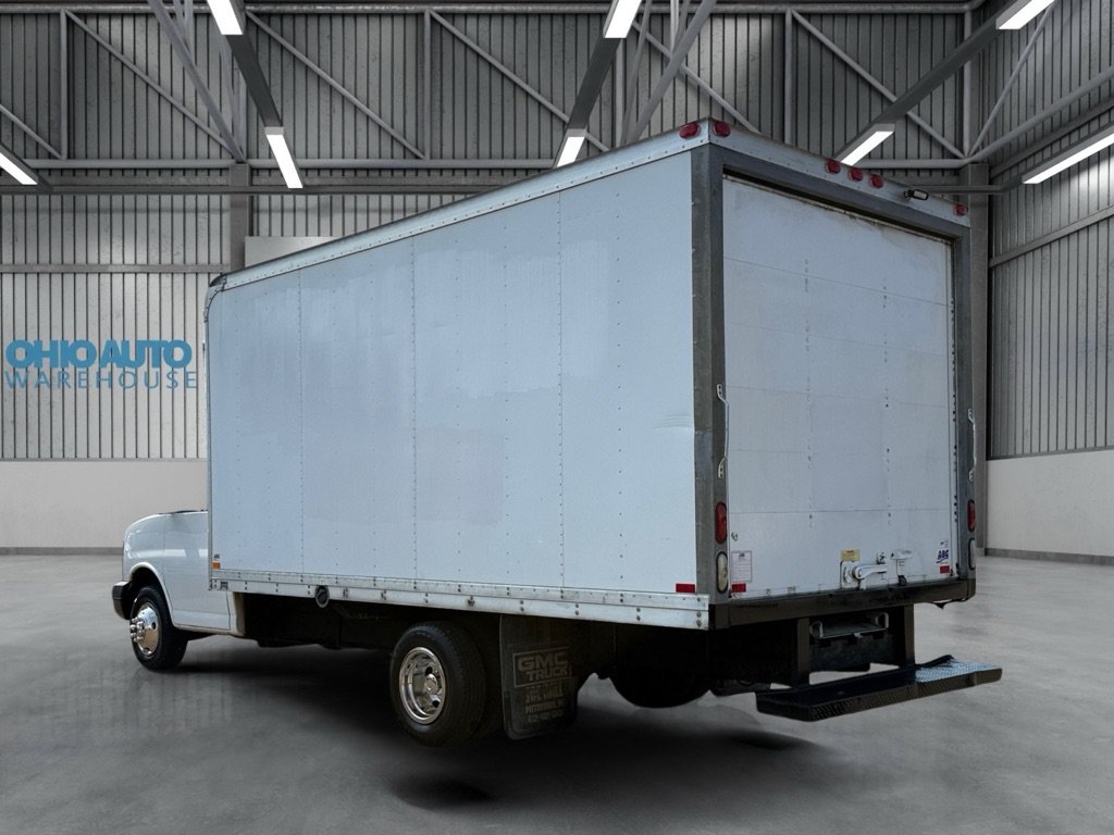 Used 2007 GMC Savana 3500 RWD image 5