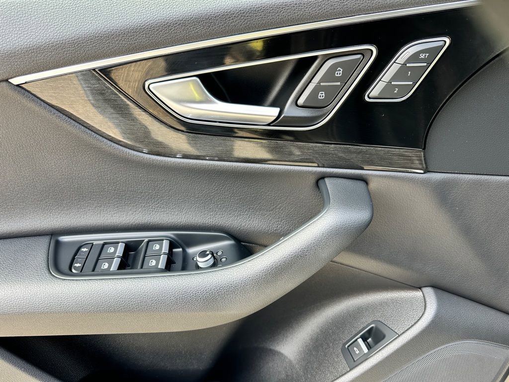 Used 2019 Audi Q7 3.0T Premium Plus w/ Premium Plus Package image 17