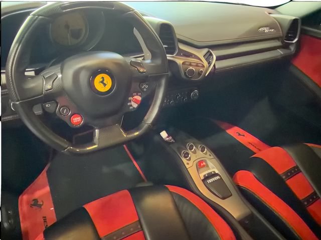 Used 2014 Ferrari 458 Italia Coupe RWD image 12