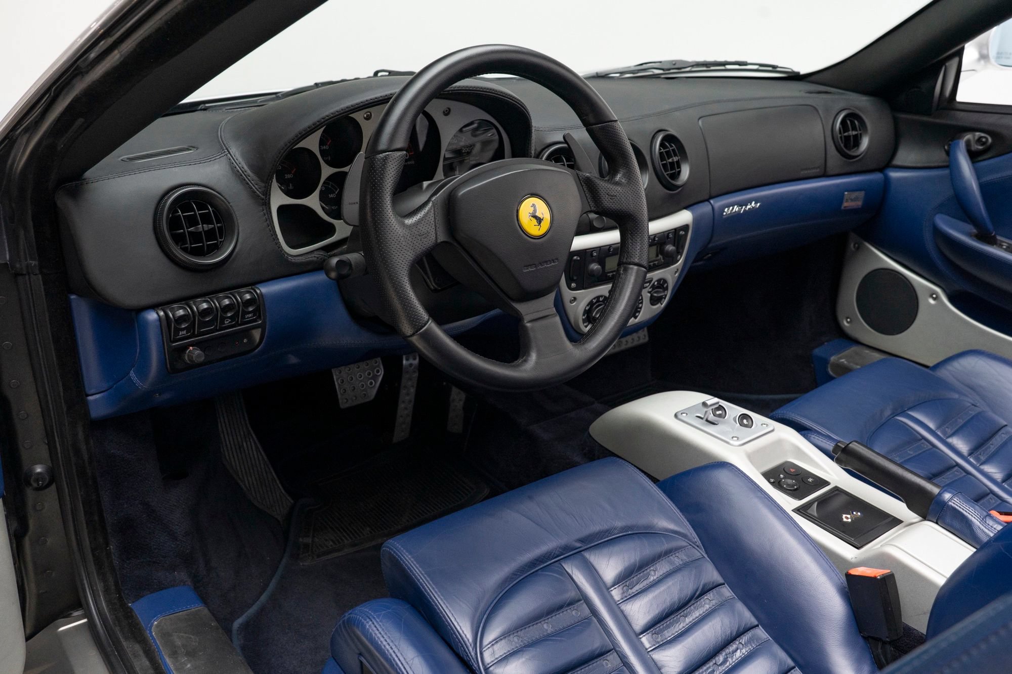 Used 2001 Ferrari 360 Spider RWD image 34
