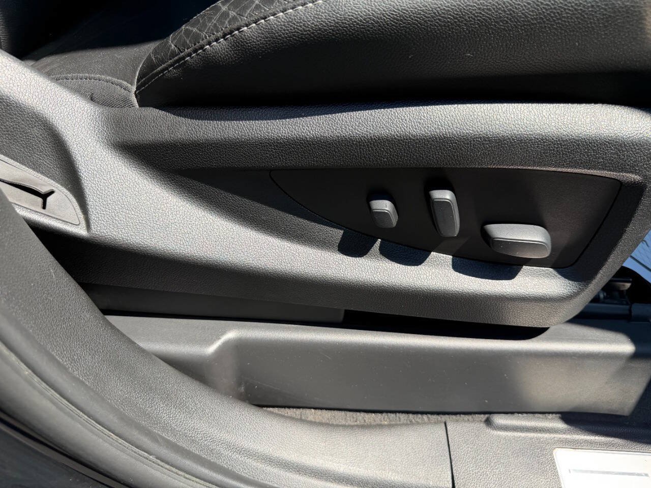 Used 2019 Chevrolet Suburban 3500 LT AWD/4WD image 47