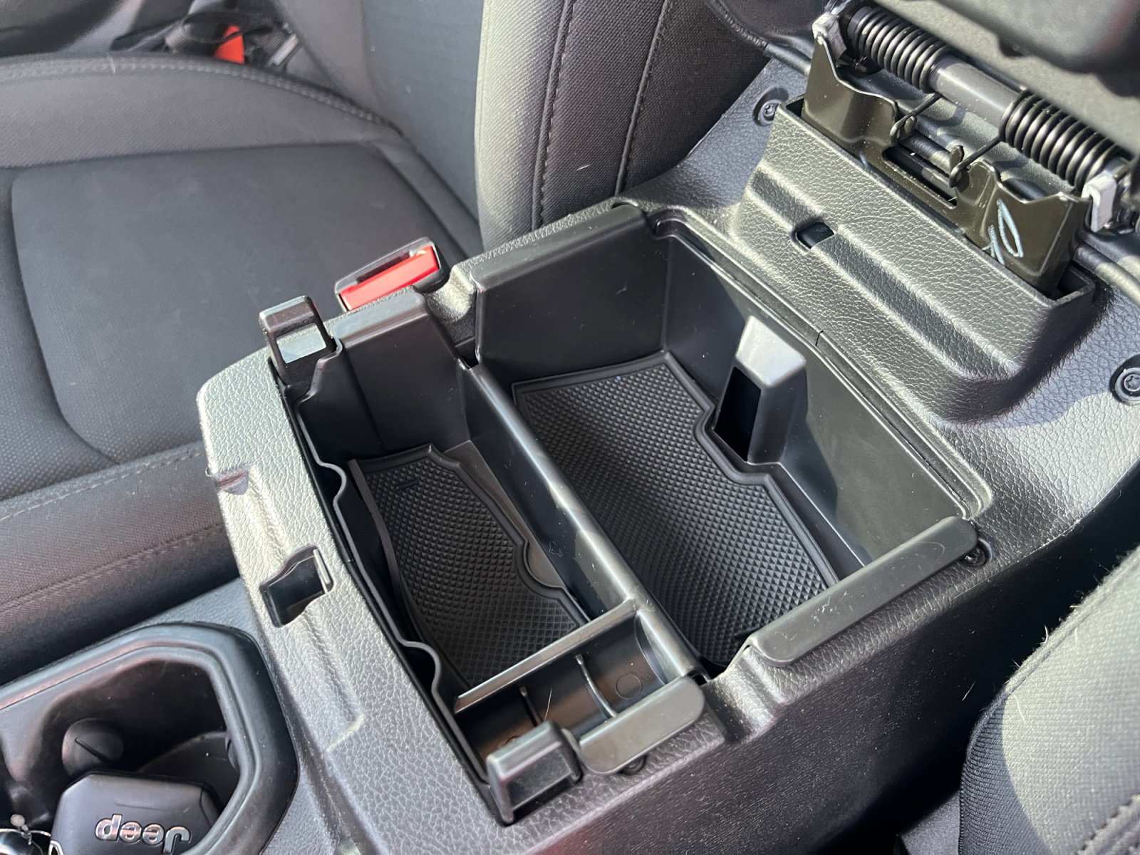 Certified 2023 Jeep Wrangler Sport S image 15