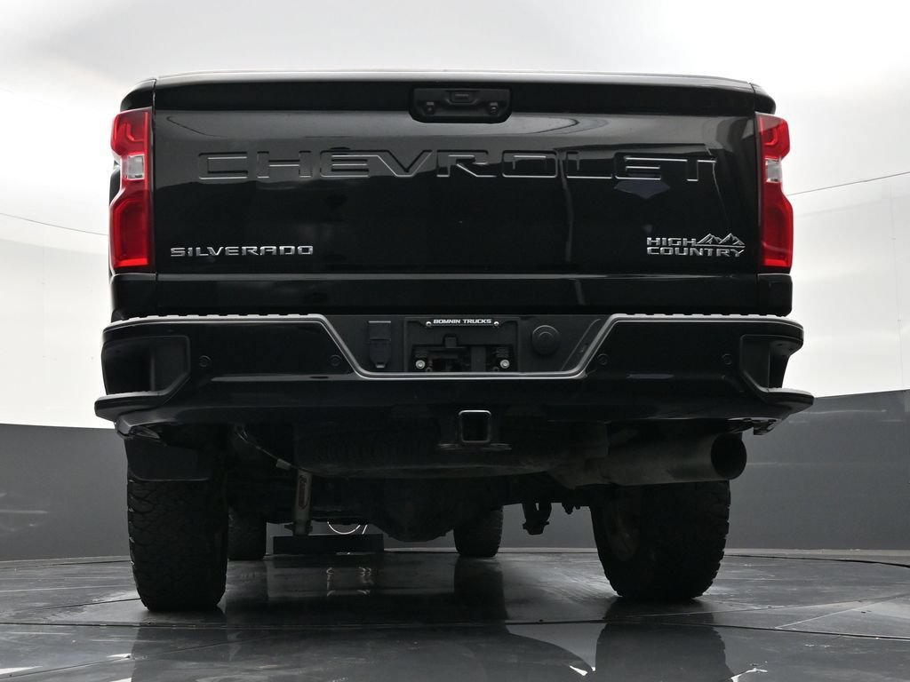 Used 2024 Chevrolet Silverado 2500 High Country w/ High Country Premium Package AWD/4WD image 20