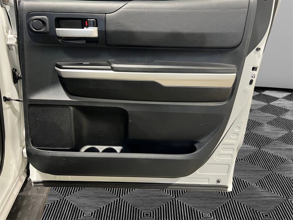 Used 2016 Toyota Tundra SR5 image 16
