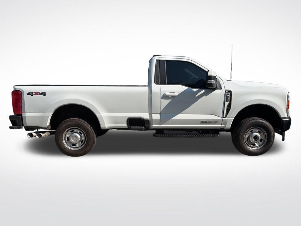Used 2025 Ford F250 XL image 4