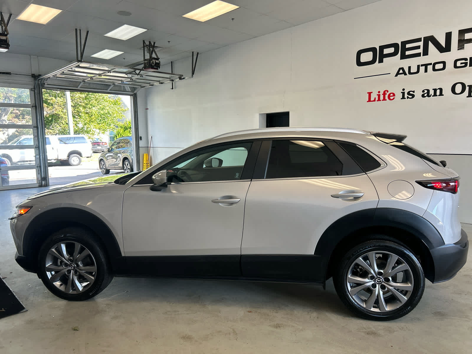 Certified 2024 MAZDA CX-30 AWD 2.5 S w/ Preferred Package image 3