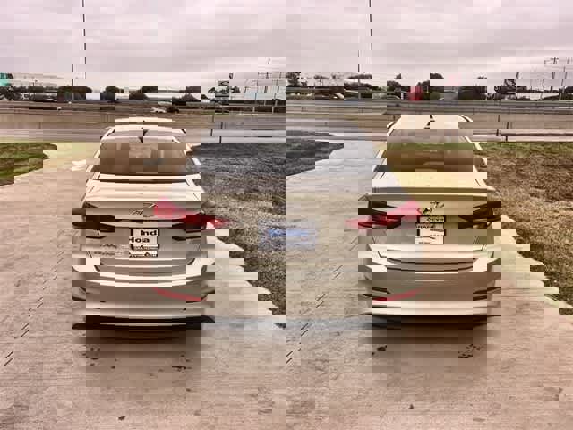 Used 2017 Hyundai Elantra SE w/ SE A/T Tech Package 03 image 6