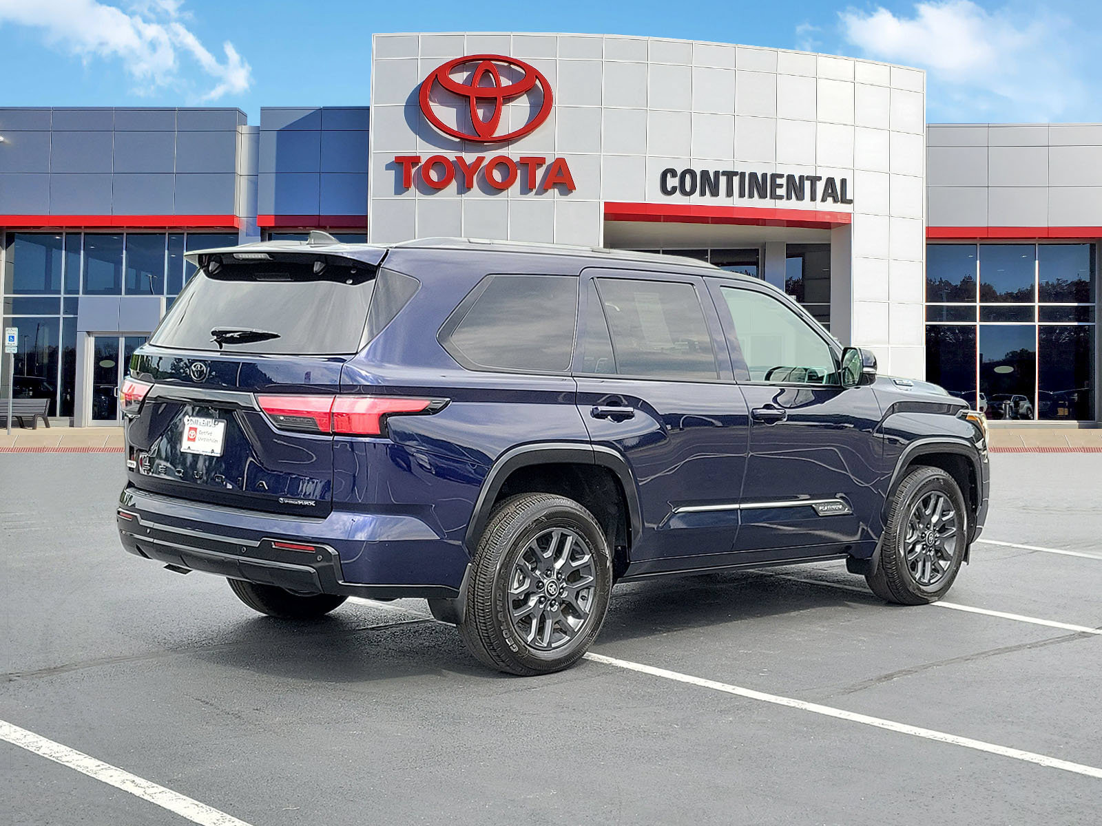 Certified 2025 Toyota Sequoia Platinum AWD/4WD image 5