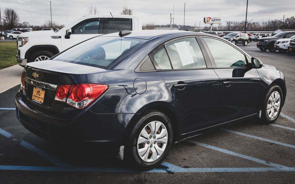 Used 2016 Chevrolet Cruze LS image 11