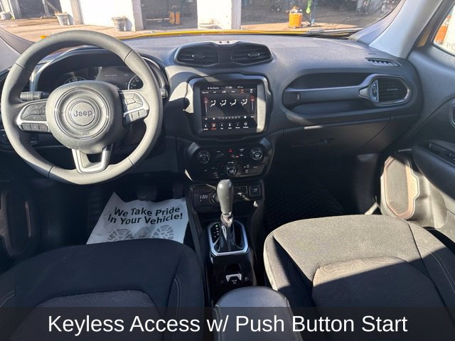 Used 2023 Jeep Renegade Latitude AWD/4WD image 8