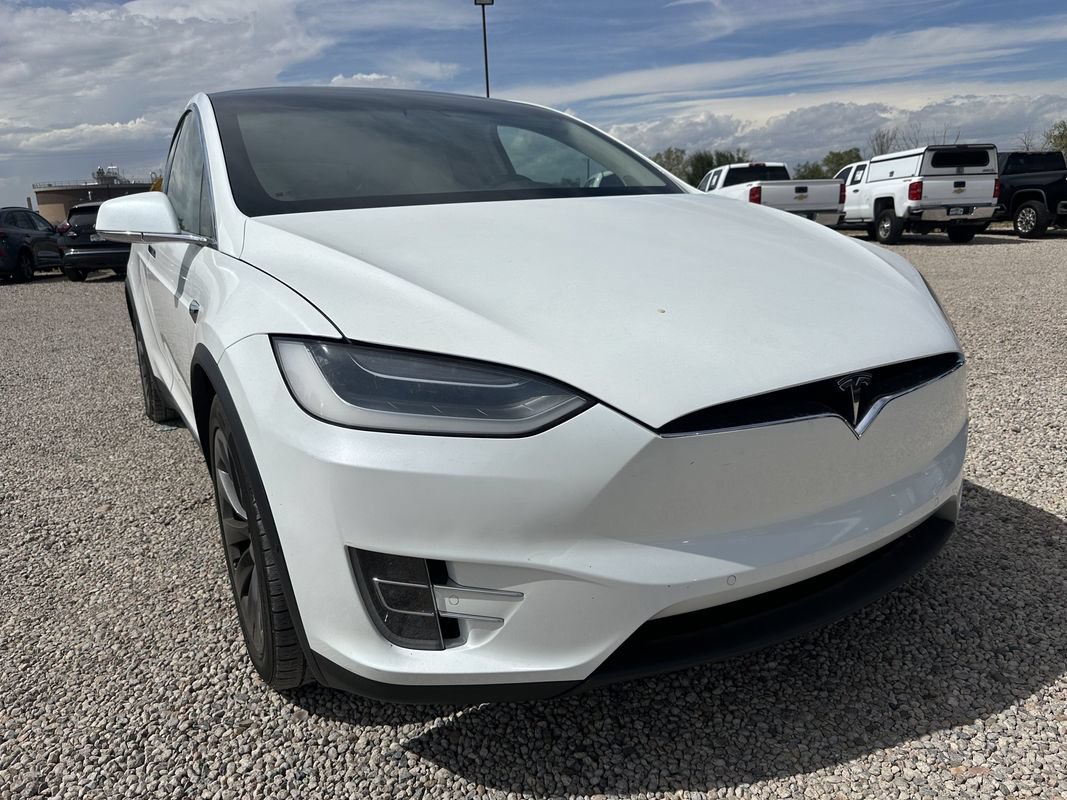 Used 2018 Tesla Model X P100D AWD/4WD image 2