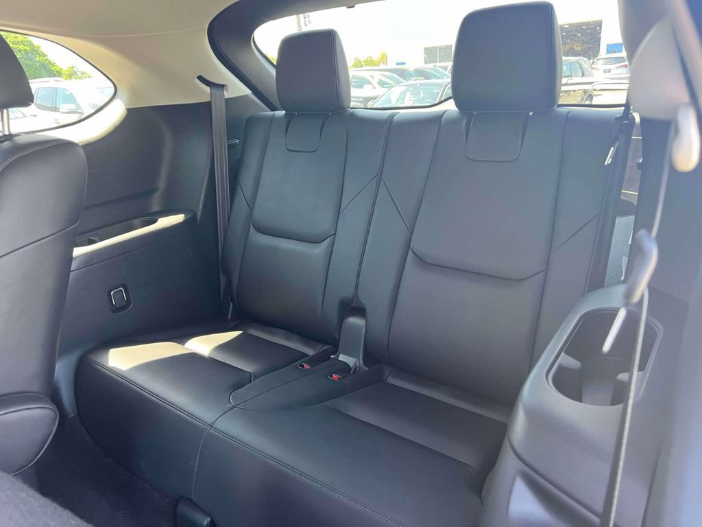 Used 2023 MAZDA CX-9 Touring AWD/4WD image 16