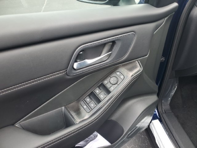 New 2026 Nissan Rogue Dark Armor FWD image 10
