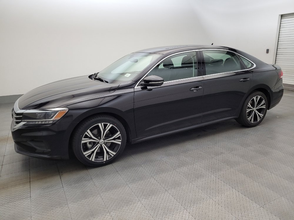 Used 2021 Volkswagen Passat 2.0T SE FWD image 2