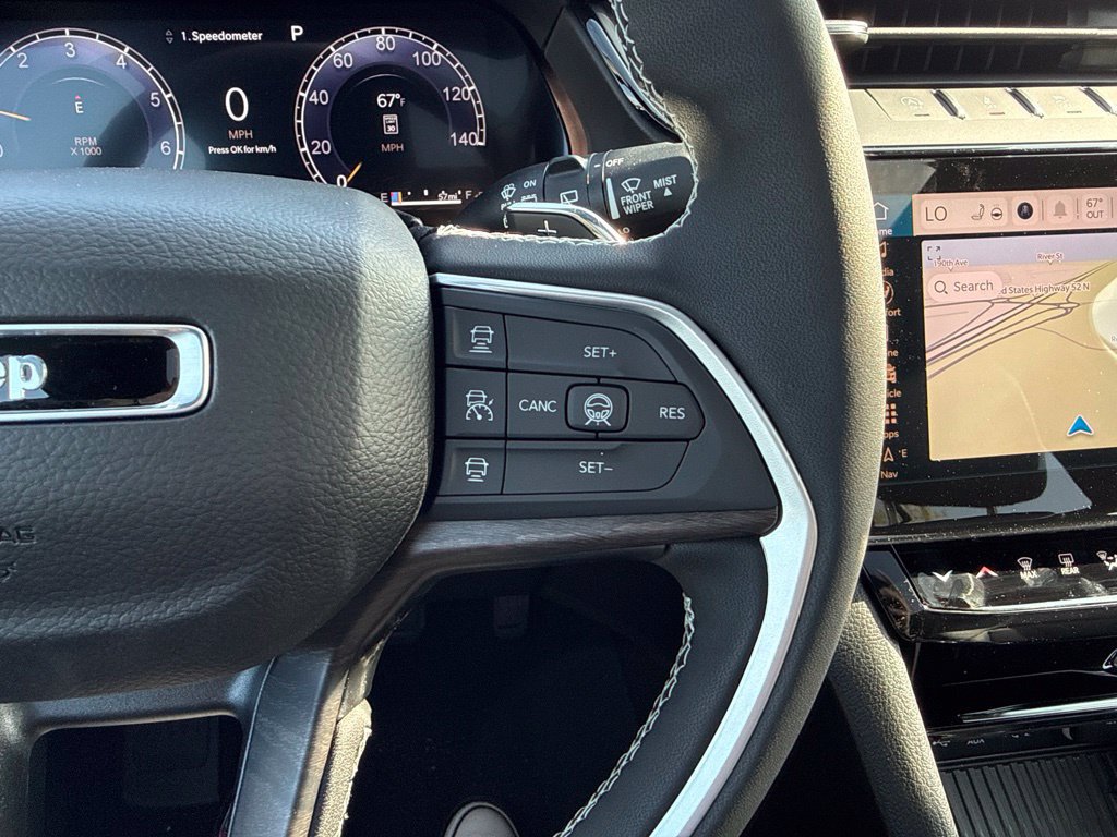 New 2027 Jeep Grand Cherokee Limited AWD/4WD image 34