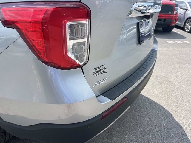 Used 2023 Ford Explorer XLT w/ Equipment Group 202A AWD/4WD image 12