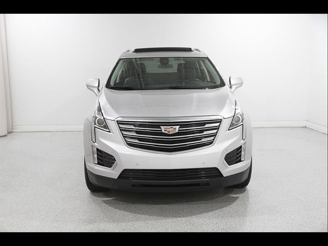 Used 2019 Cadillac XT5 Luxury FWD image 2