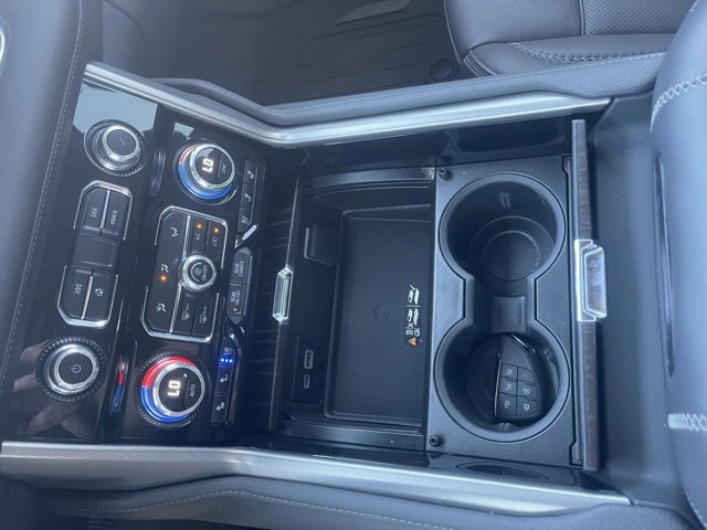 Used 2023 GMC Yukon Denali image 28