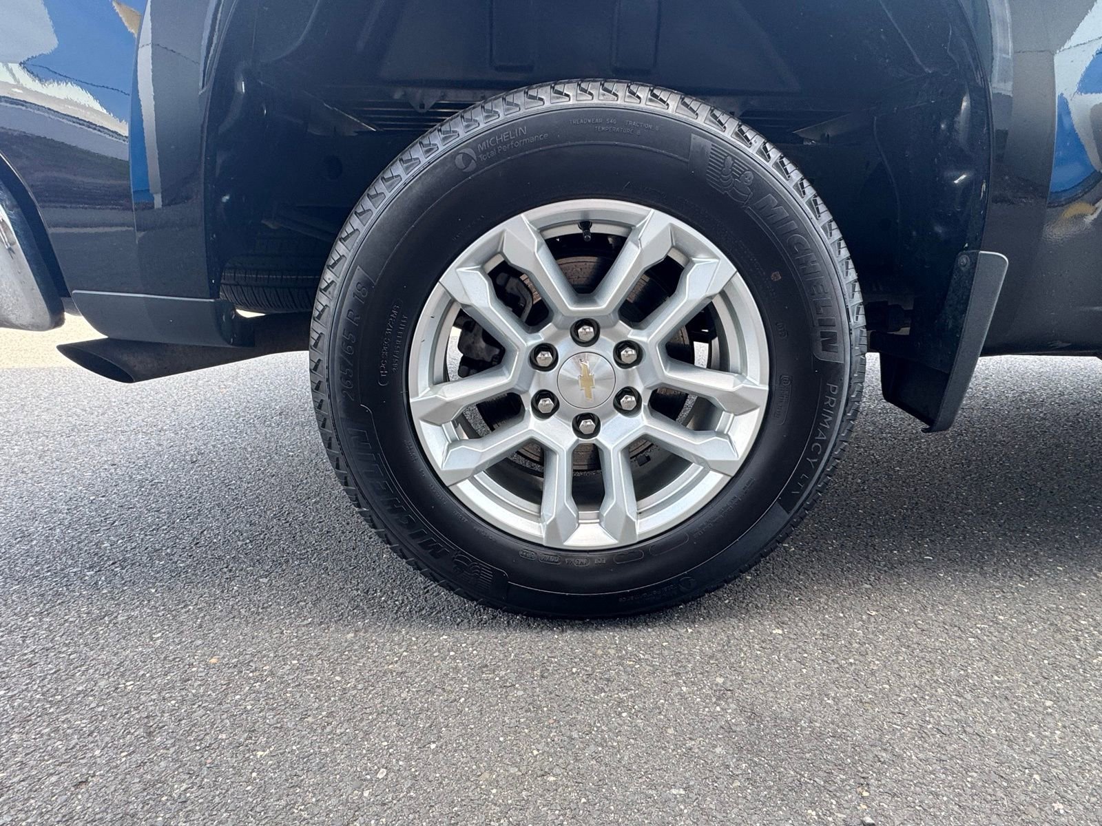 Used 2023 Chevrolet Silverado 1500 LT AWD/4WD image 13