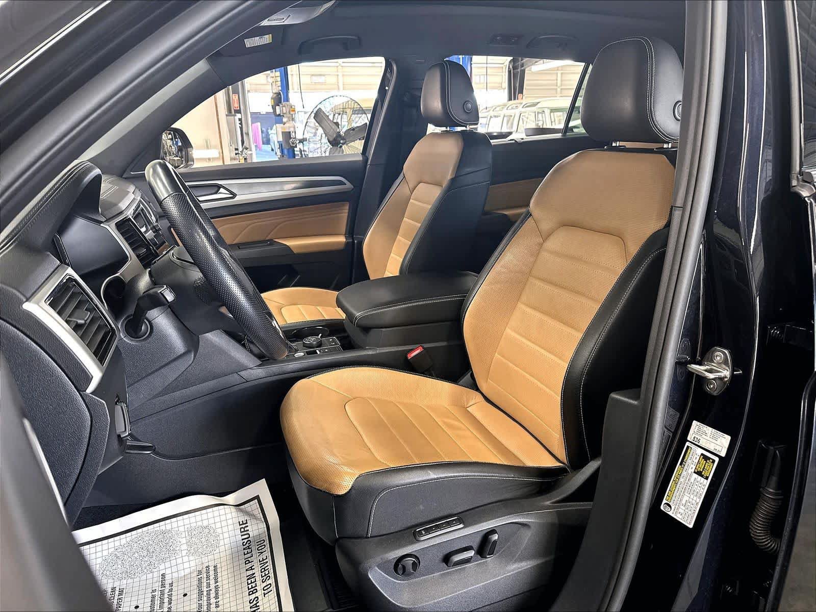 Used 2023 Volkswagen Atlas Cross Sport SEL Premium R-Line AWD/4WD image 24