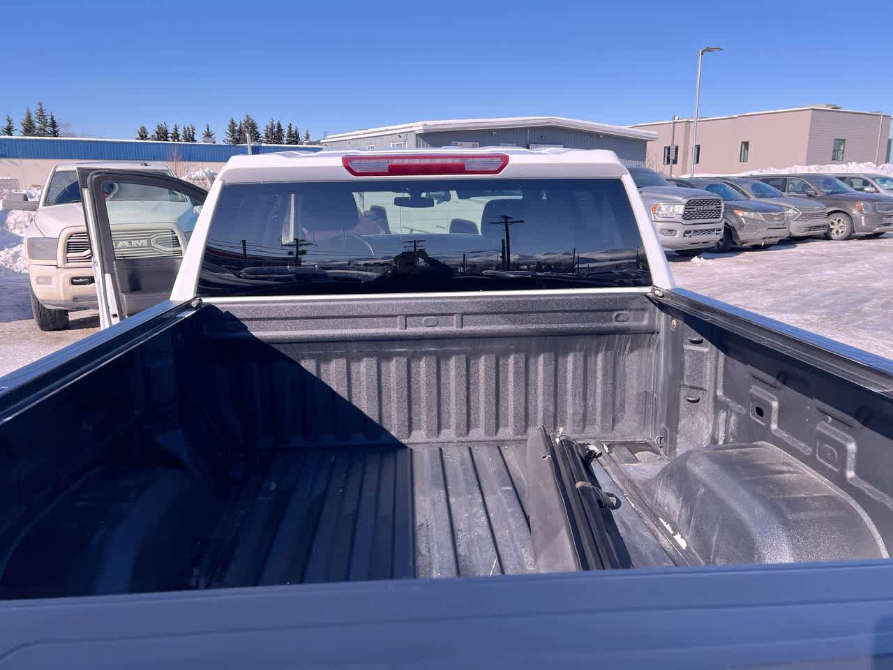 Used 2022 Chevrolet Silverado 1500 LT w/ Safety Package image 27
