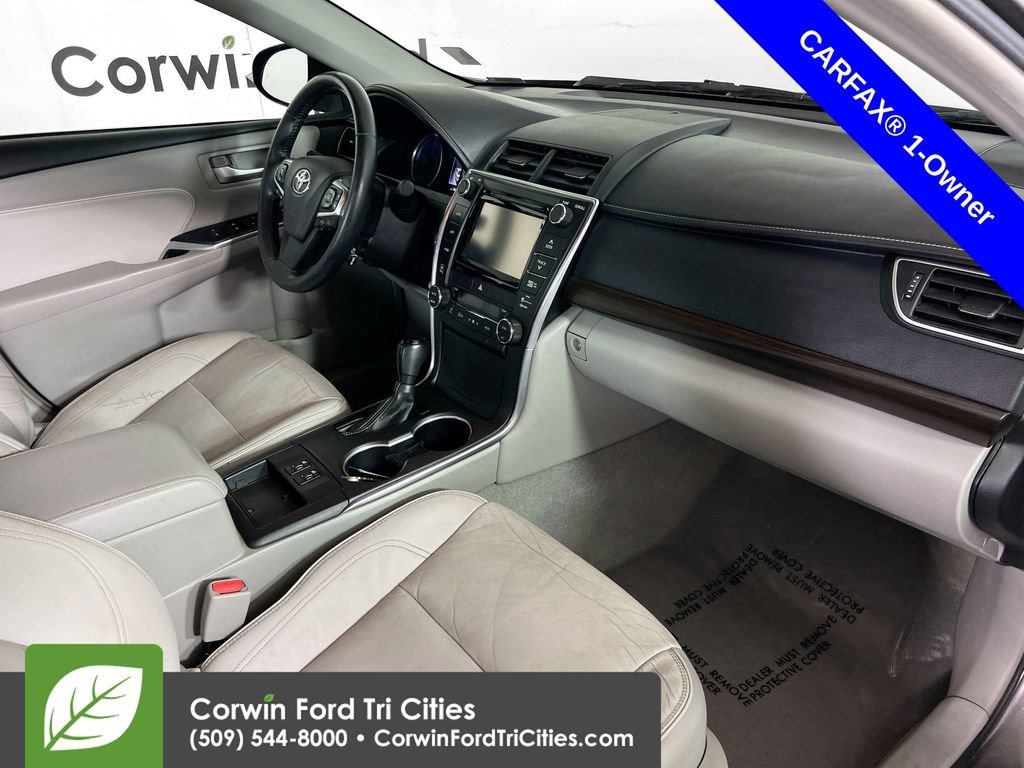 Used 2015 Toyota Camry XLE w/ Advanced Technology Package image 30