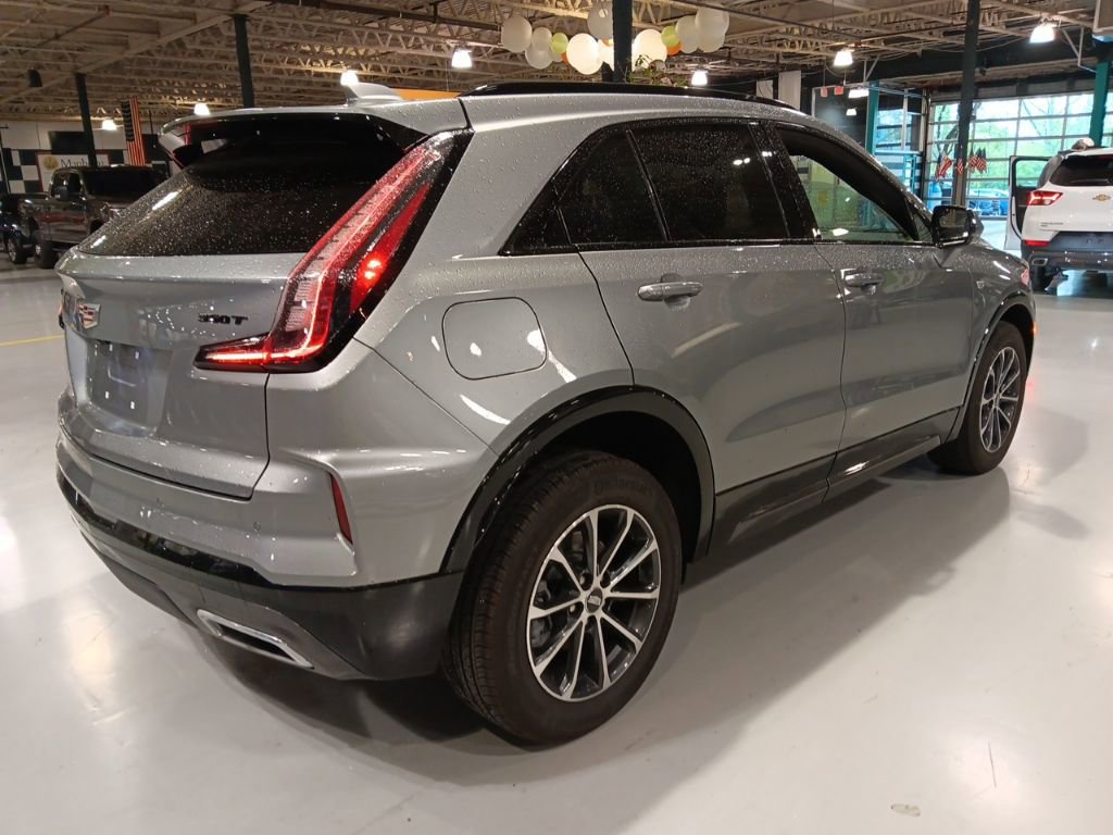 Used 2024 Cadillac XT4 Sport image 6