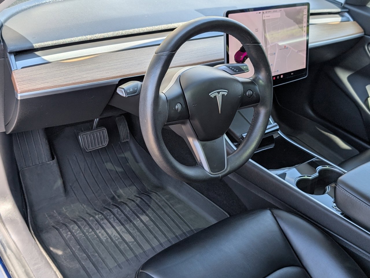 Used 2019 Tesla Model 3 Mid Range image 14
