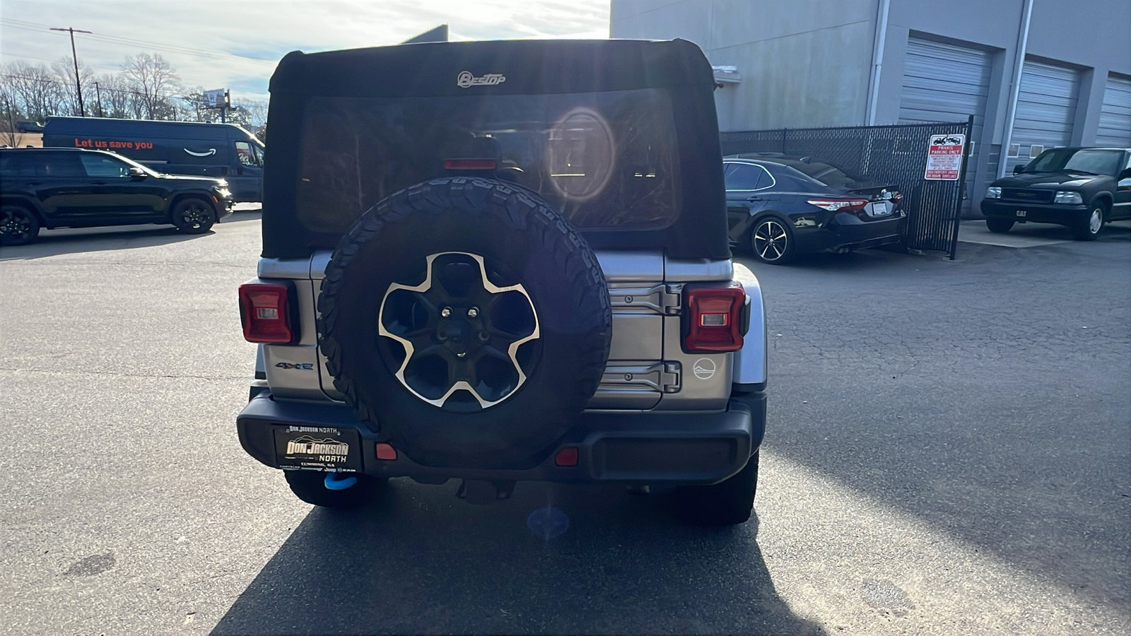 Used 2021 Jeep Wrangler Unlimited Rubicon 4xe w/ Cold Weather Group image 9