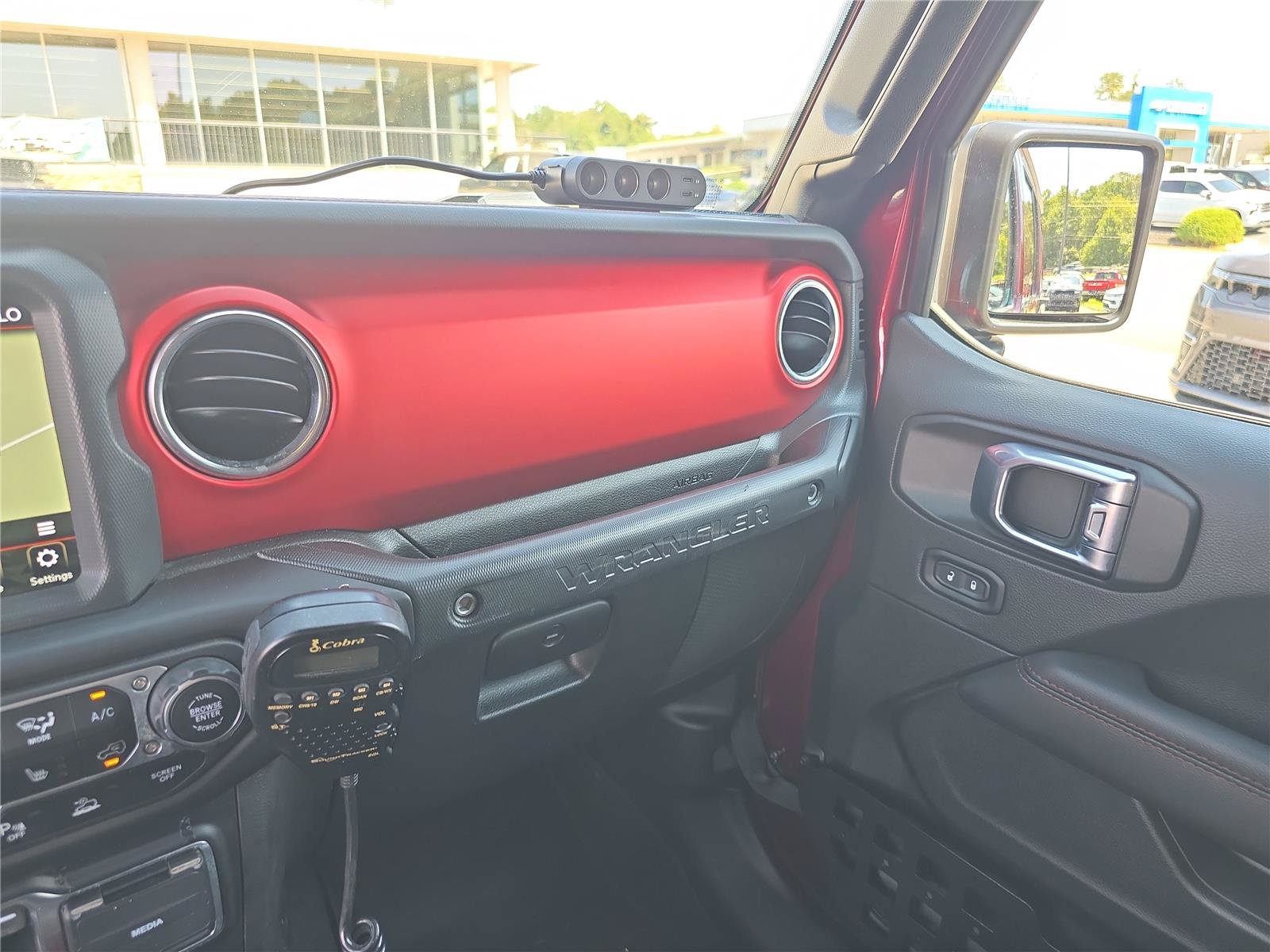 Used 2021 Jeep Wrangler Unlimited Rubicon AWD/4WD image 24