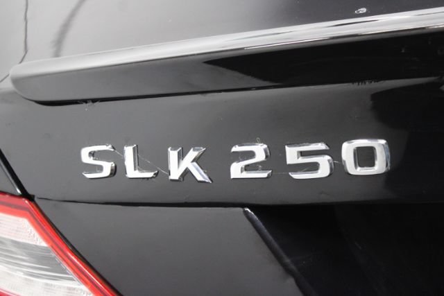 Used 2014 Mercedes-Benz SLK 250 image 9